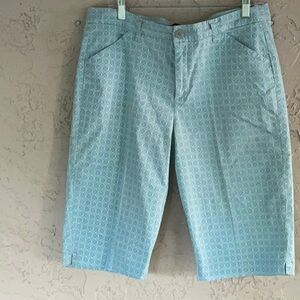 Bandolino Women’s Bermuda Shorts Size 12 Geometric Blue/Green Print